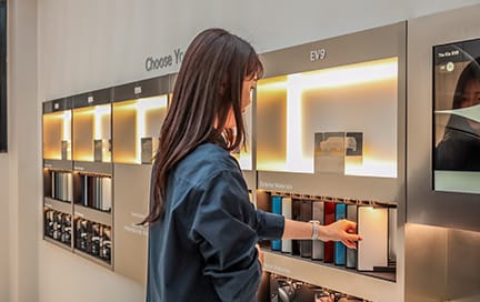 기아 EV 컬러·소재 선택 체험