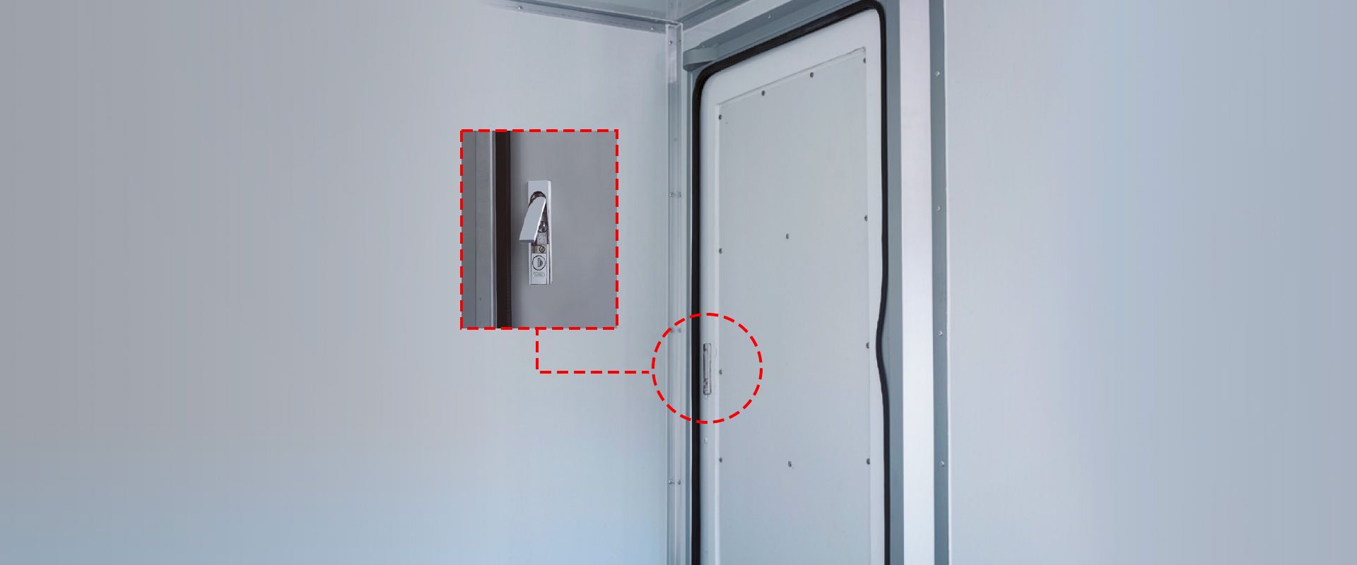 탑내부 사이드도어 개폐장치