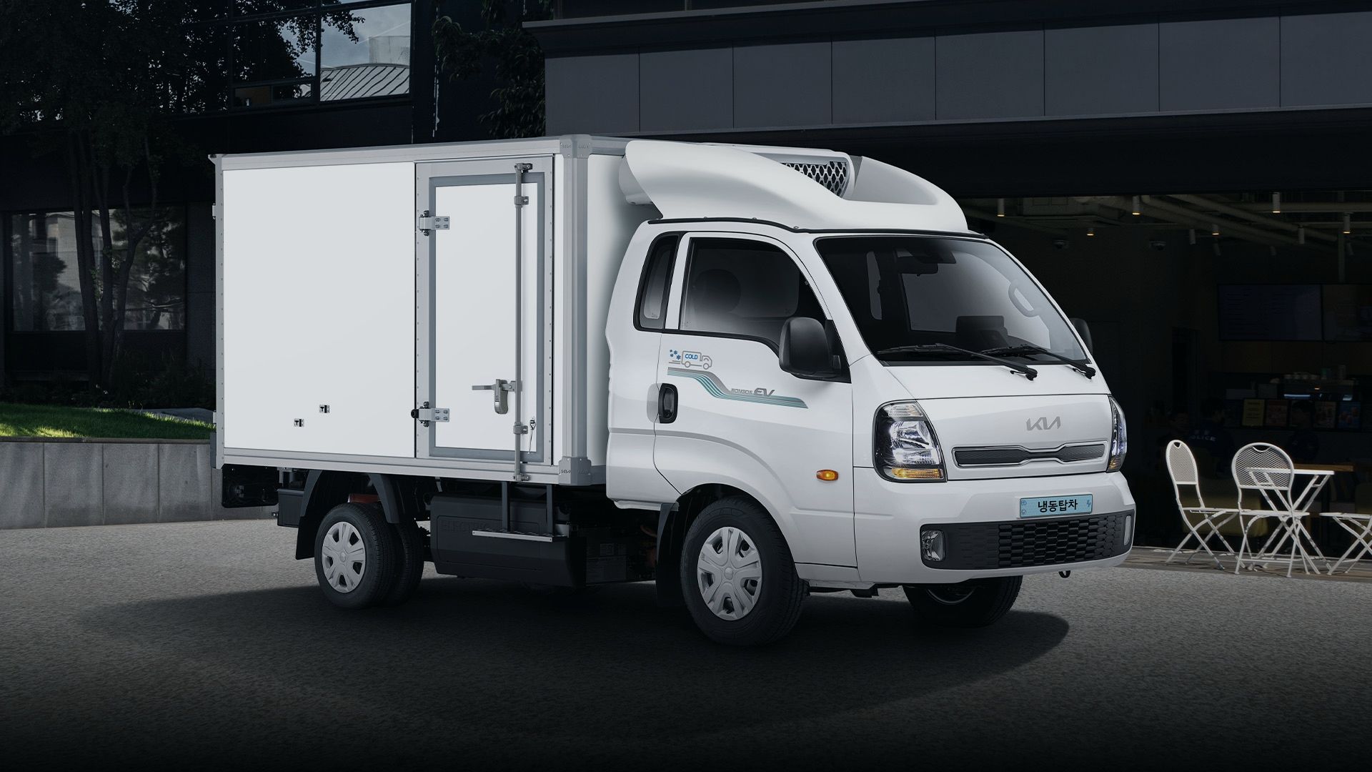 The 2026 Bongo III EV 냉동탑차