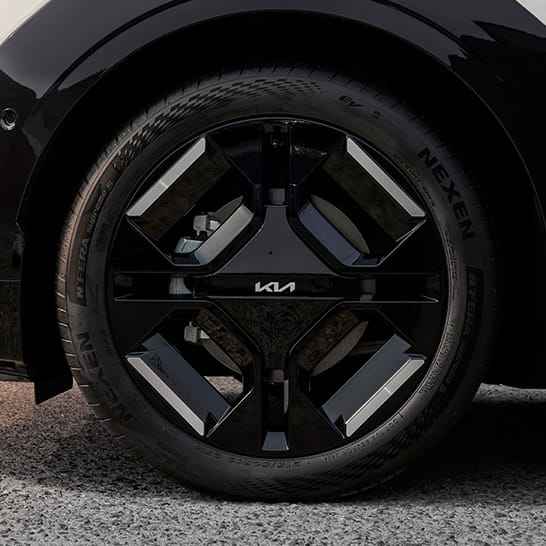 GT-Line 전용 19인치 전면가공 휠