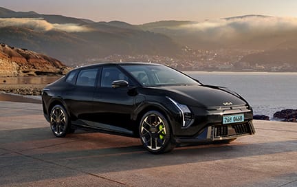 The Kia EV4 GT 전면 디자인