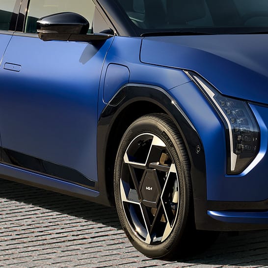 GT-Line 전용 블랙 하이그로시 휠아치 몰딩 & 블랙 아웃사이드 미러 커버