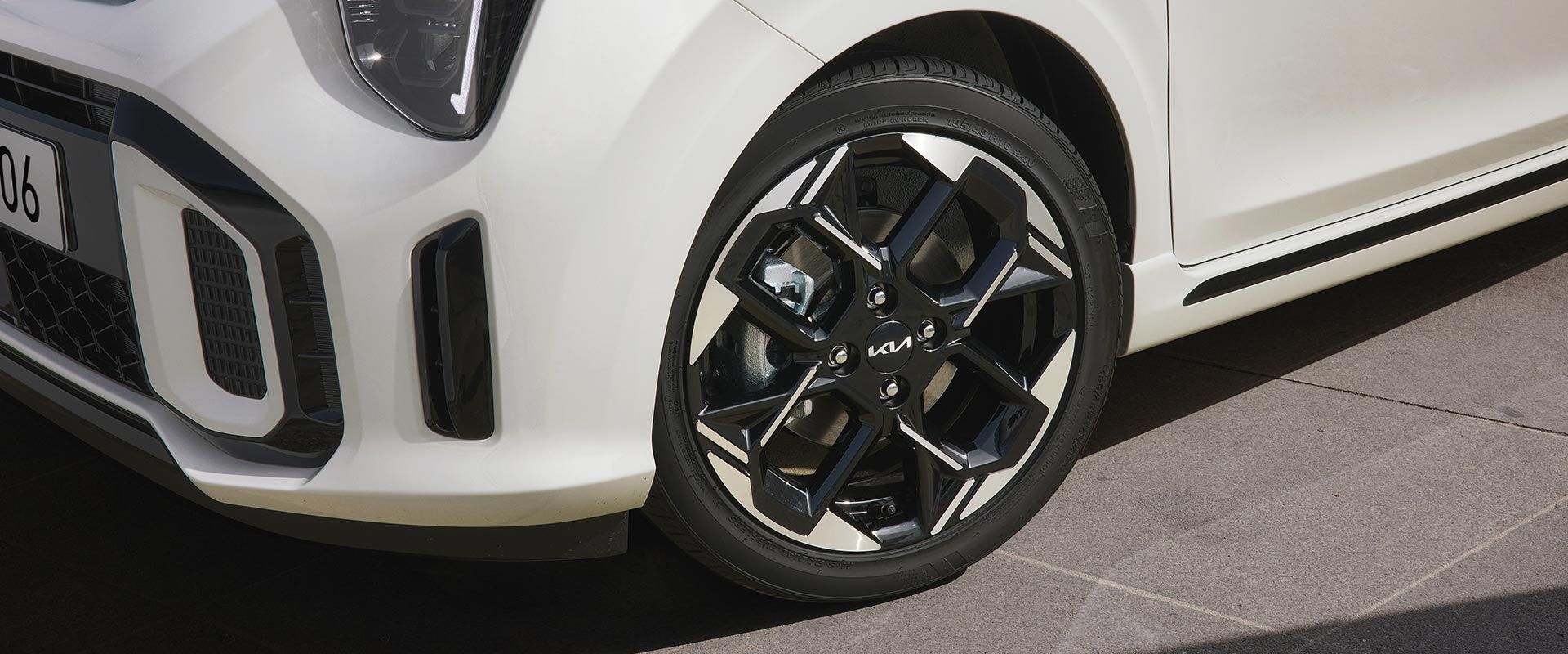 모닝 GT-Line 외장 16인치 전용 휠