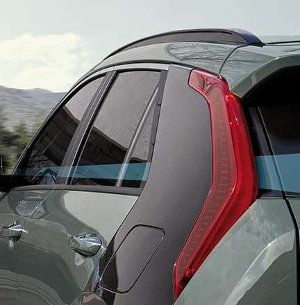 C필러 에어커튼홀