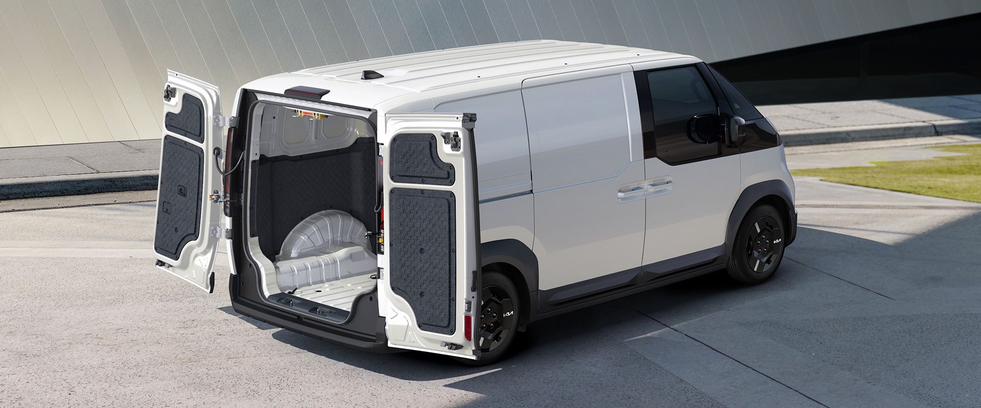 PV5 카고 외장 후면