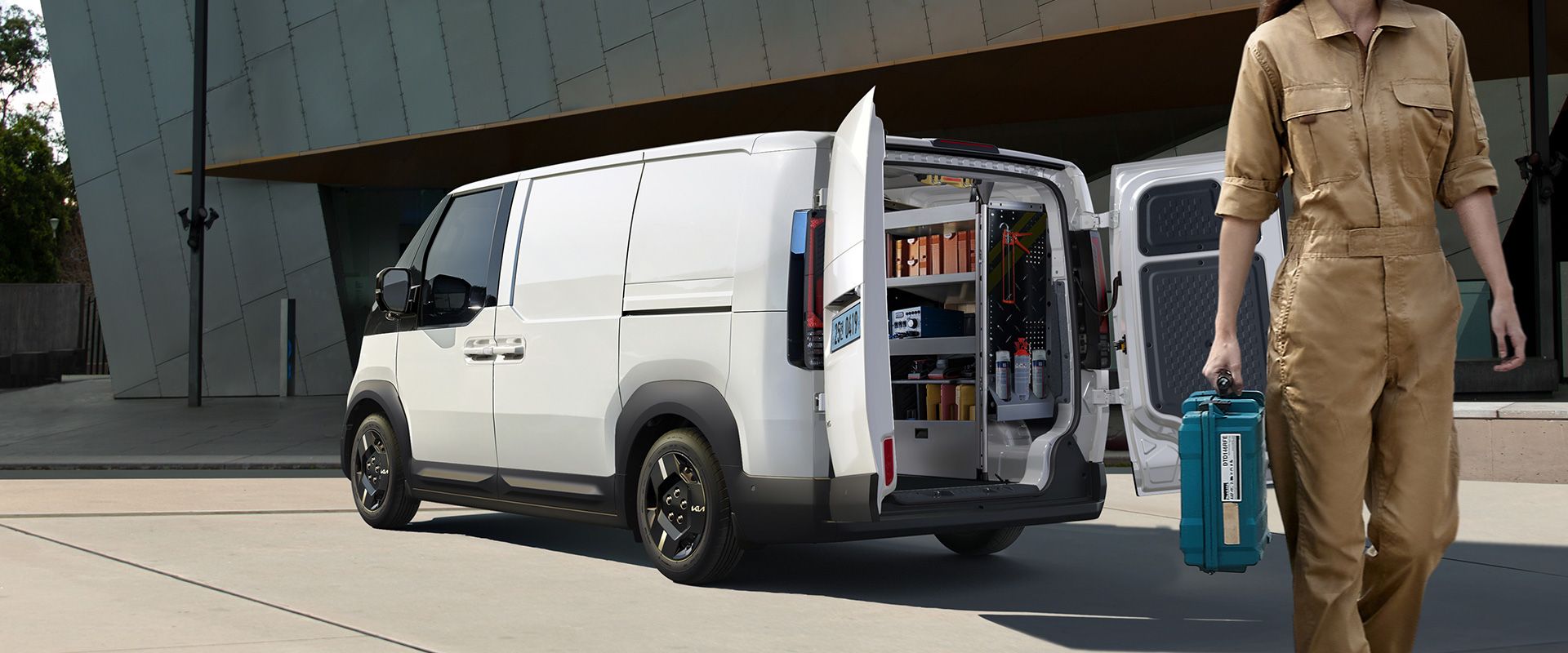 PV5 카고 설치/수리 활용