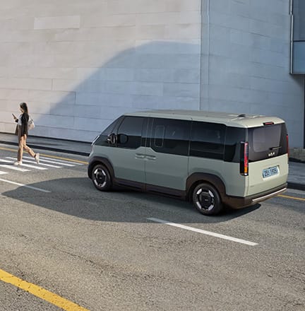 전방 충돌방지 보조 (차량, 보행자, 자전거 탑승자, 교차로 대향차)