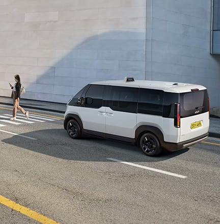 전방 충돌방지 보조 (차량, 보행자, 자전거 탑승자, 교차로 대향차)