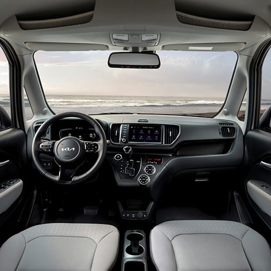 레이 내장 라이트 그레이 인테리어 전면