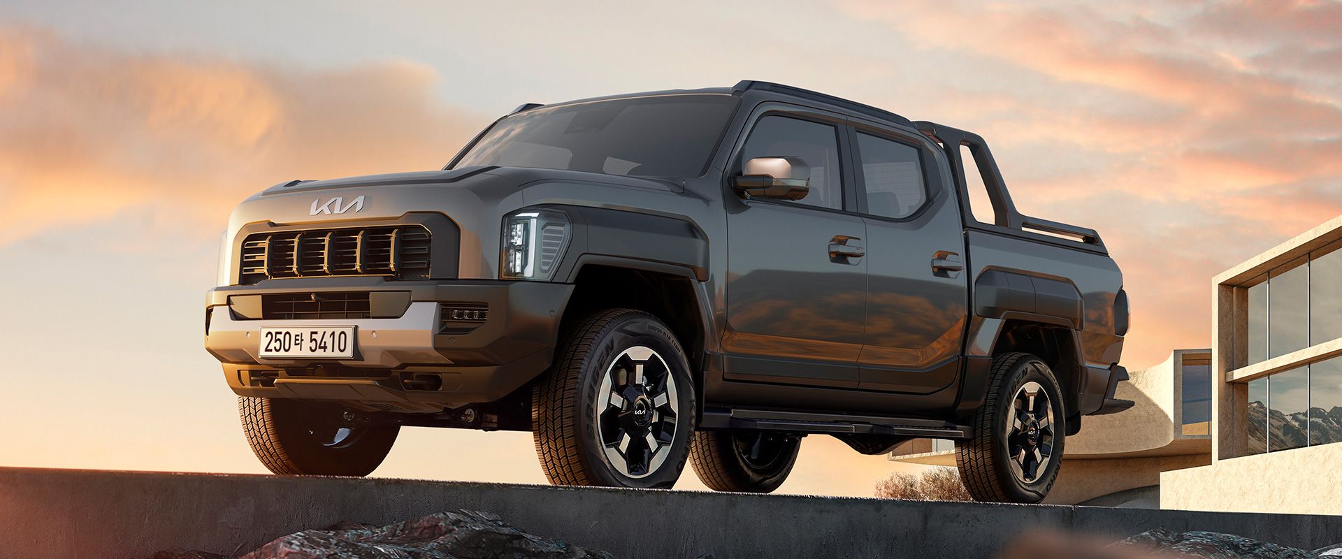 강인하고 파워풀한 타스만 전면부