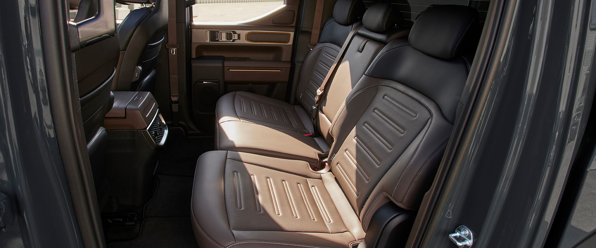 2열 슬라이딩 연동 리클라이닝시트